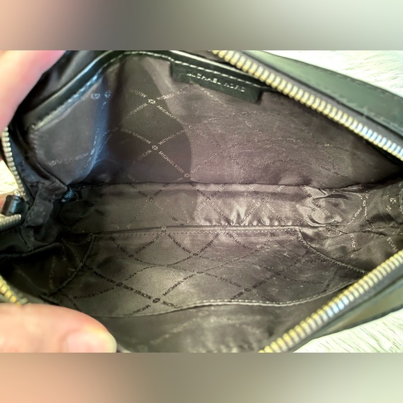 Michael Kors Jet Set Embossed Black Crossbody Bag - Picture 7 of 8